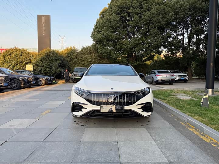 Фото 4 - Mercedes-Benz EQS AMG