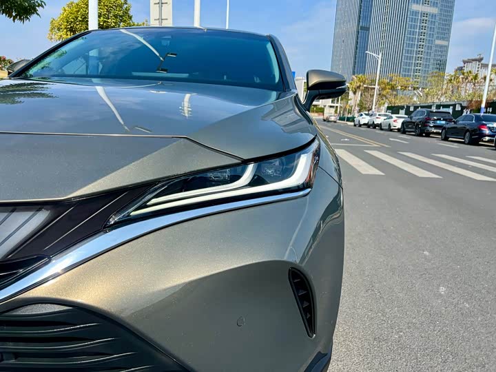 Фото 4 - Toyota Harrier