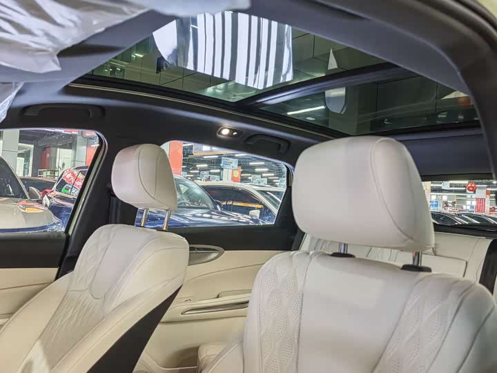 Фото 7 - Bestune 07