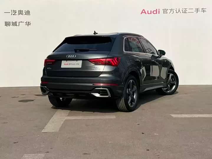 Фото 4 - Audi Q3