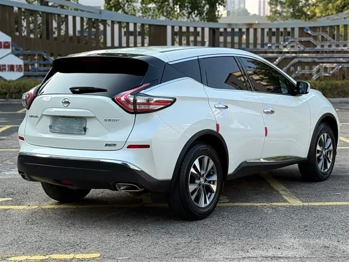 Фото 8 - Nissan Murano
