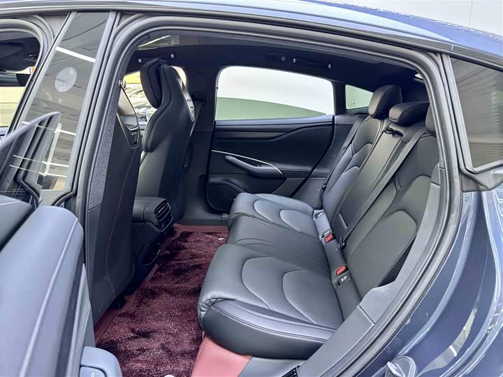 Фото 7 - Xiaomi SU7