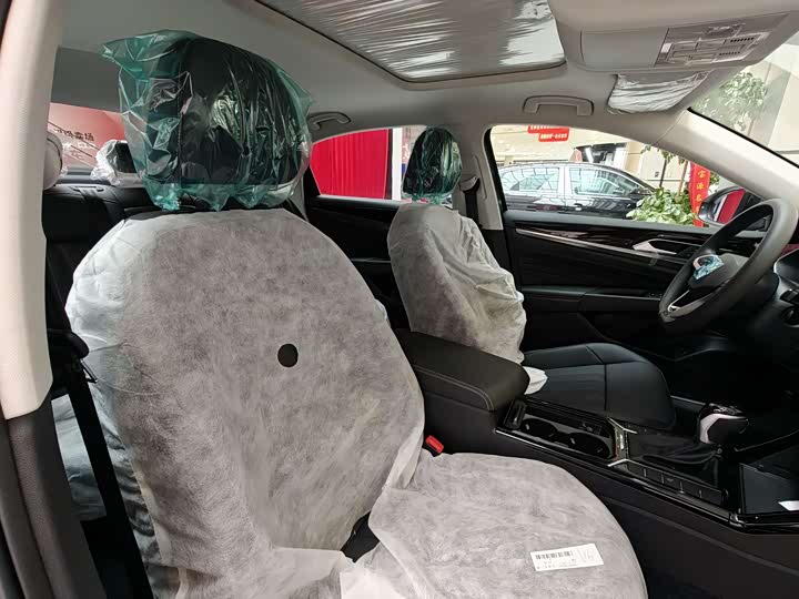 Фото 6 - Volkswagen Passat Hybrid