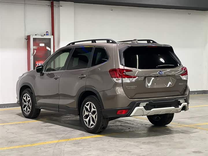 Фото 4 - Subaru Forester