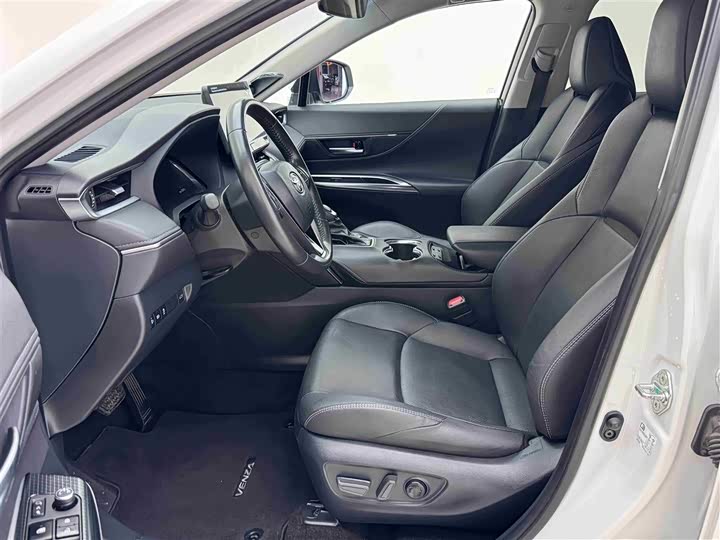 Фото 4 - Toyota Venza