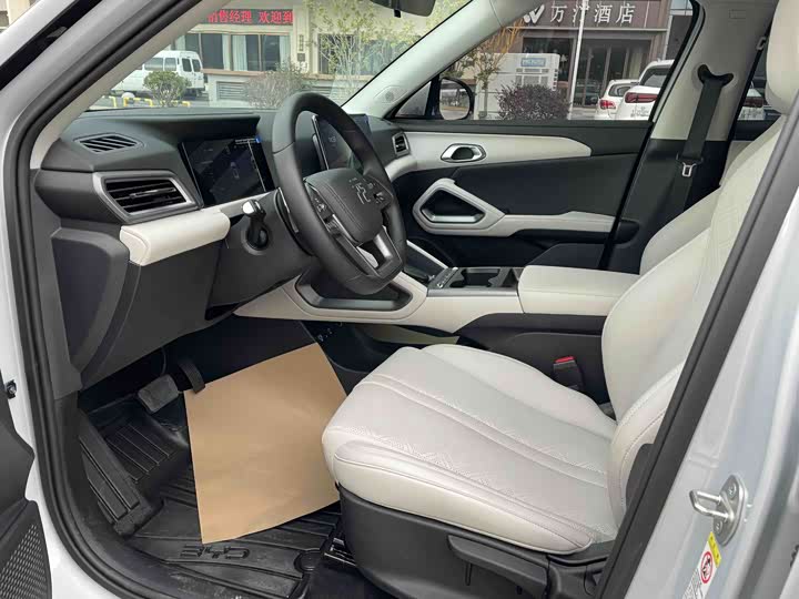 Фото 4 - BYD Yuan Up