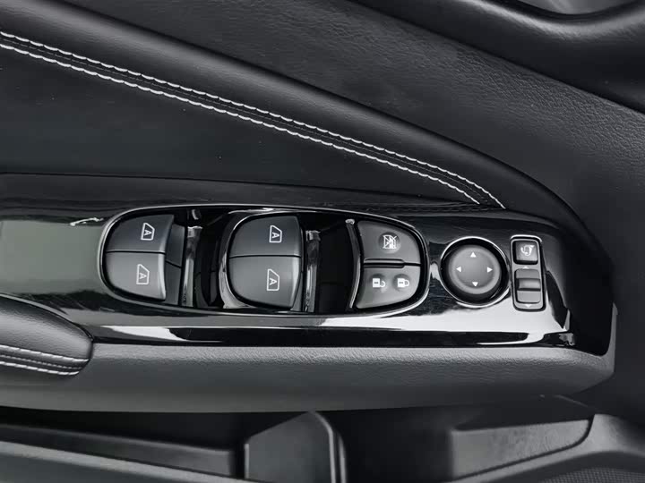 Фото 9 - Nissan Teana