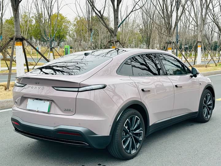 Фото 4 - Nio Onvo L60