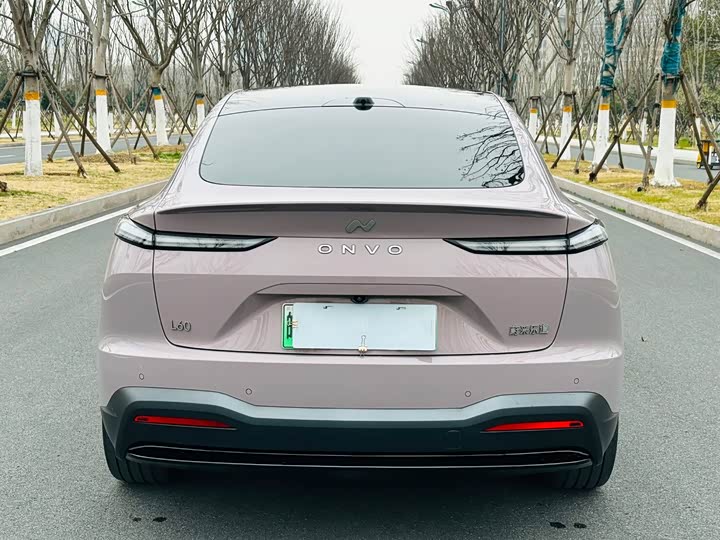 Фото 5 - Nio Onvo L60