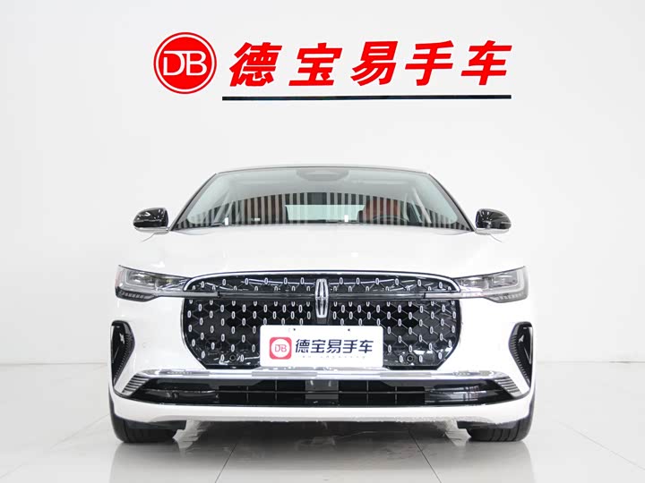 Photo 2 - Lincoln Z (Zephyr)