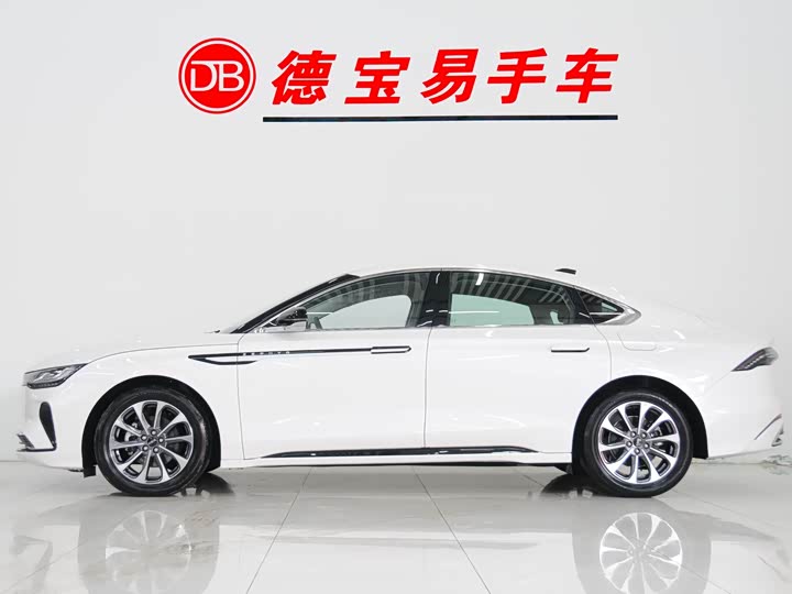 Photo 3 - Lincoln Z (Zephyr)