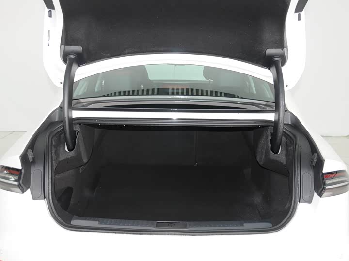 Photo 7 - Lincoln Z (Zephyr)