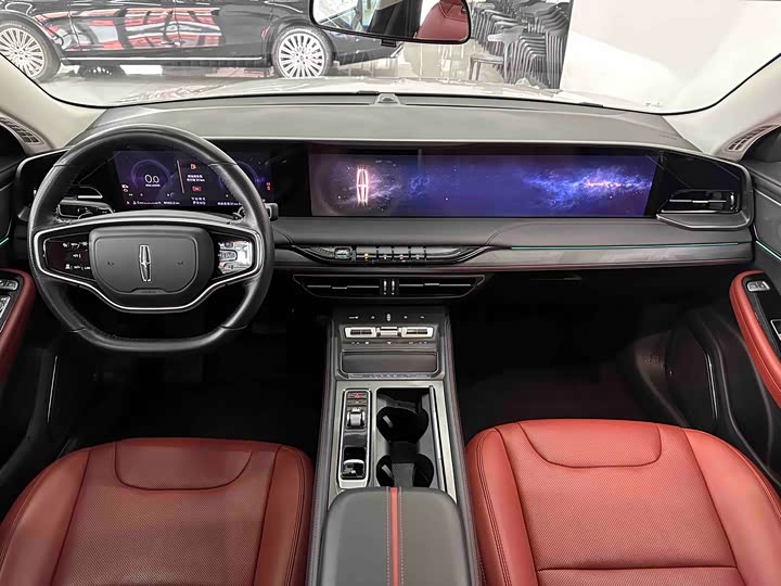 Photo 9 - Lincoln Z (Zephyr)