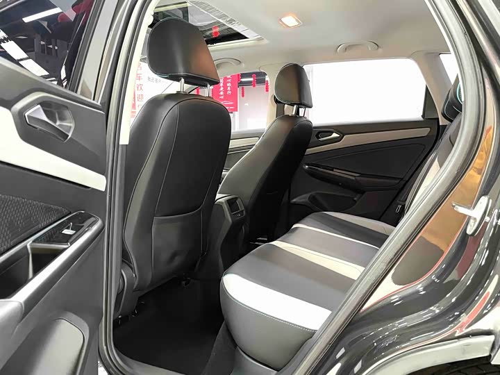 Фото 7 - Jetta VS5