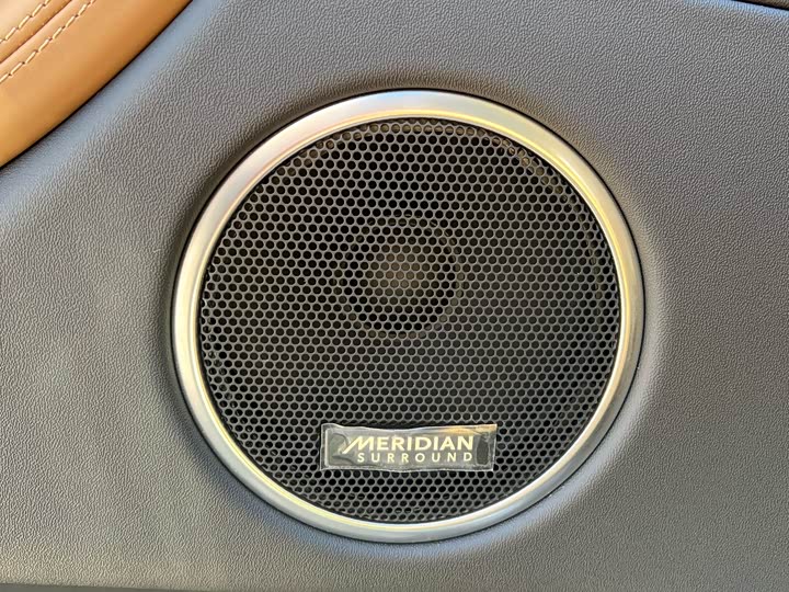 Фото 9 - Land Rover Discovery Sport