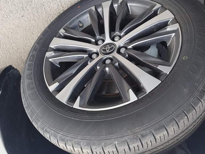 Фото 6 - Toyota Venza