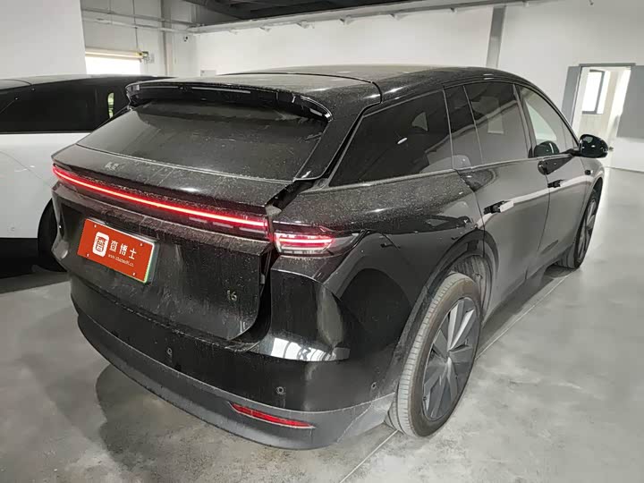 Фото 2 - LiXiang i6