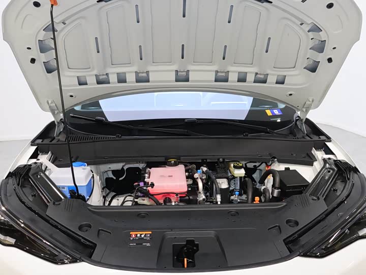 Фото 7 - Geely Galaxy E5