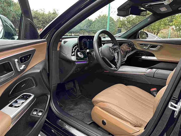 Фото 5 - Mercedes-Benz E-Class Hybrid