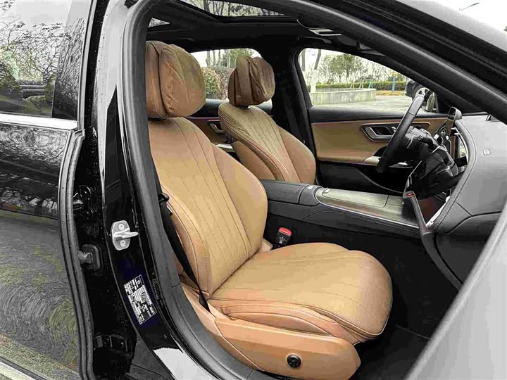 Фото 8 - Mercedes-Benz E-Class Hybrid