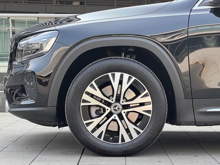 Фото 5 - Mercedes-Benz GLB-Class