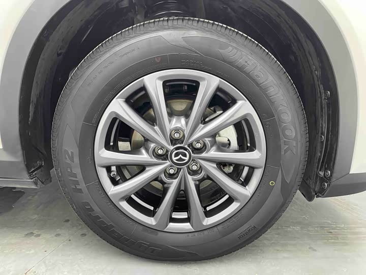 Фото 8 - Mazda CX-4