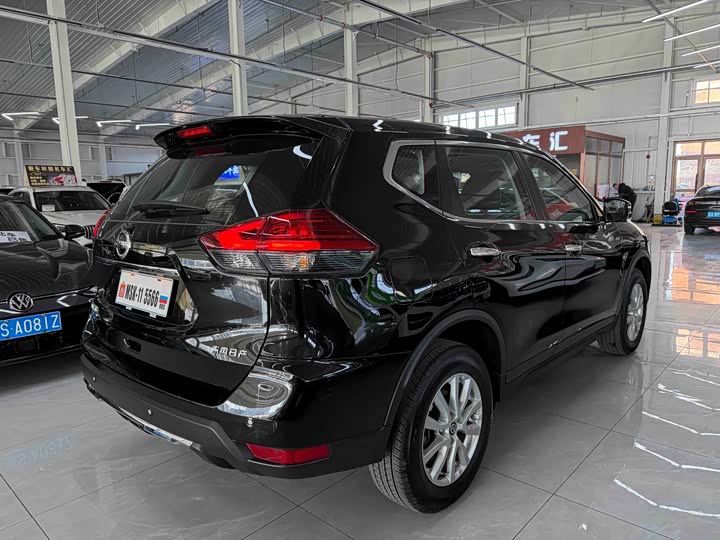 Фото 4 - Nissan X-Trail