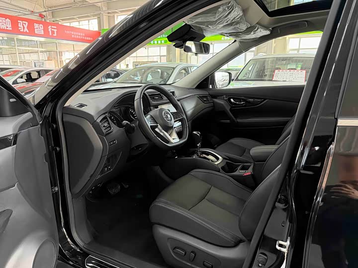 Фото 7 - Nissan X-Trail