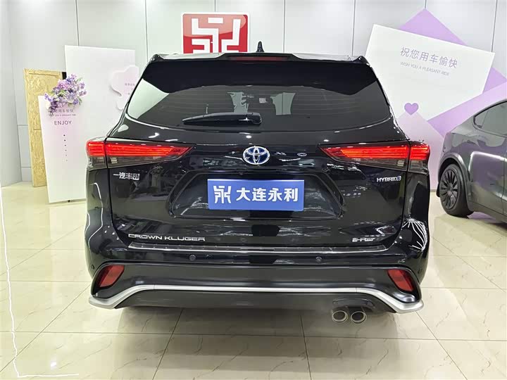 Фото 5 - Toyota Crown Kluger