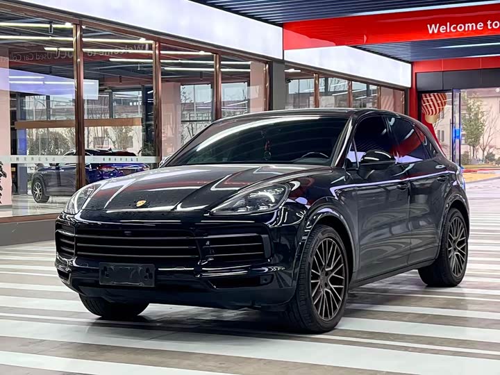 Фото 1 - Porsche Cayenne