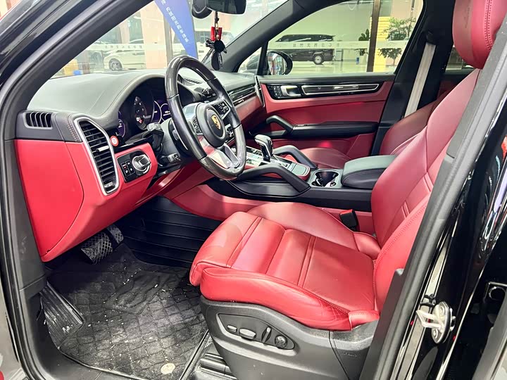 Фото 5 - Porsche Cayenne