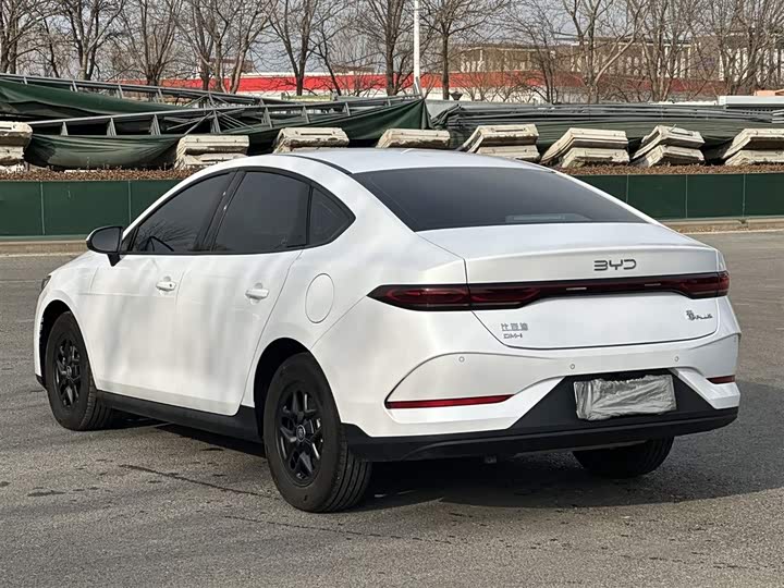 Фото 4 - BYD Qin Plus