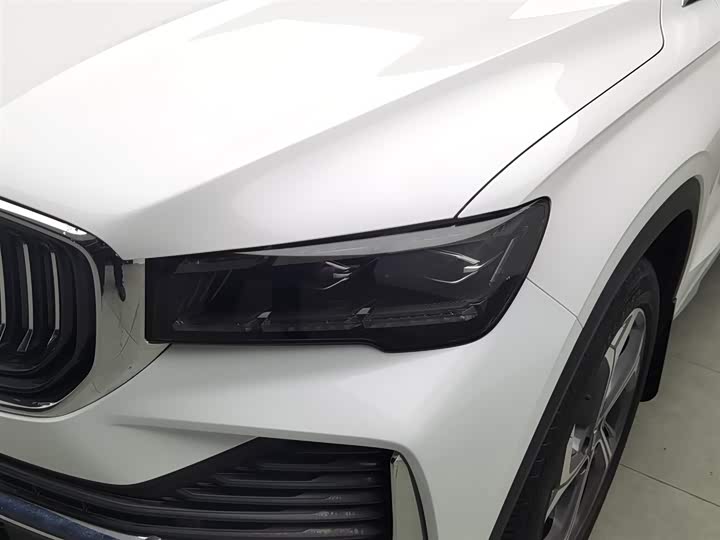 Фото 7 - Geely Monjaro