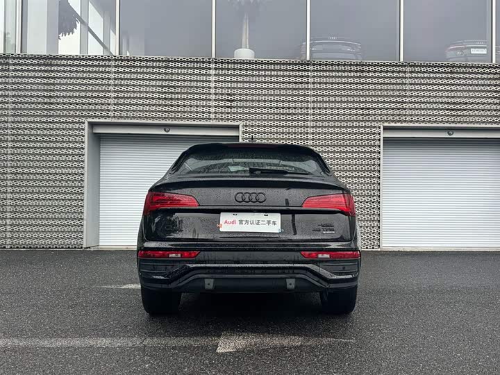 Фото 6 - Audi Q5L Sportback