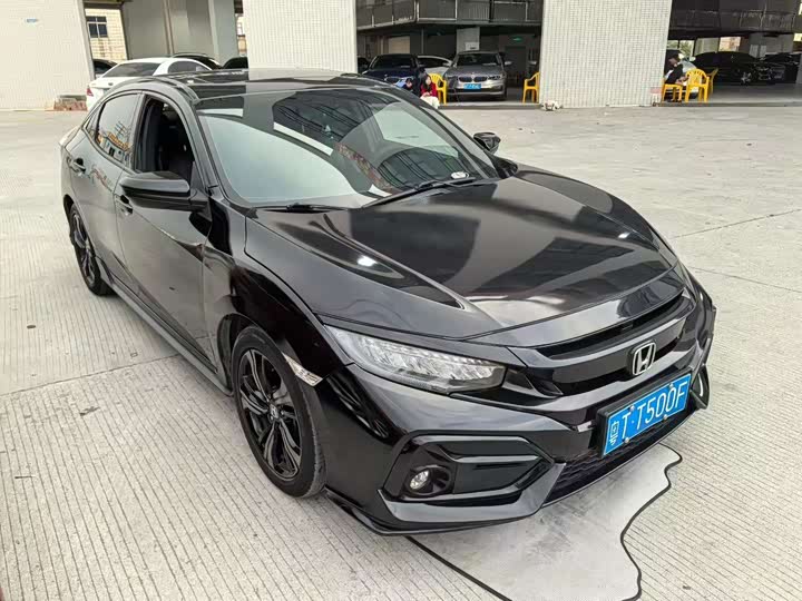 Фото 2 - Honda Civic