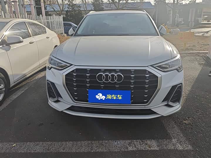Фото 2 - Audi Q3