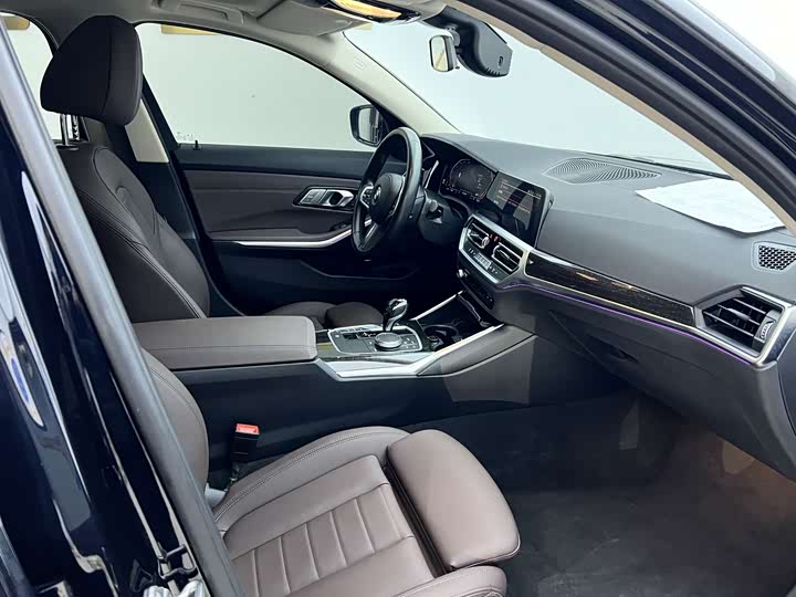 Фото 9 - BMW 3 Series