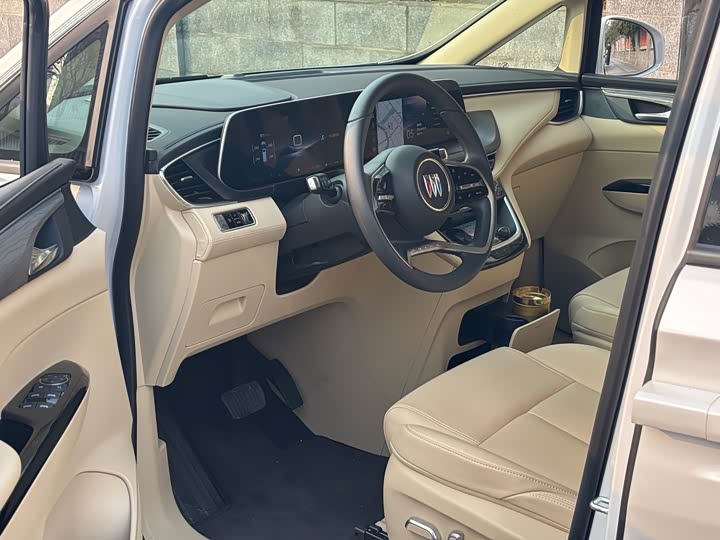 Фото 4 - Buick GL8 Hybrid