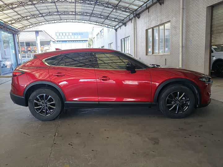 Фото 4 - Mazda CX-4