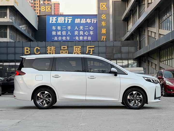 Фото 5 - GAC Trumpchi M6