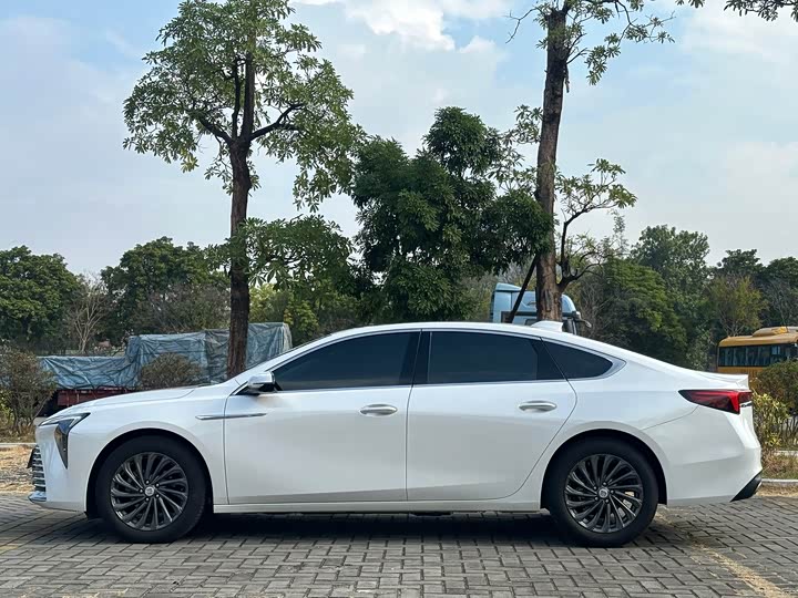 Фото 4 - Buick LaCrosse