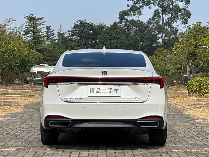 Фото 6 - Buick LaCrosse