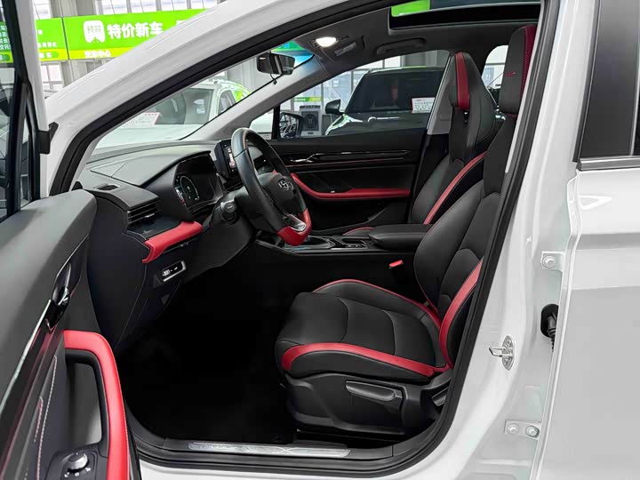 Фото 8 - Geely Emgrand GS