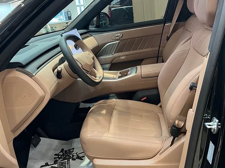 Фото 7 - Nio Onvo L90