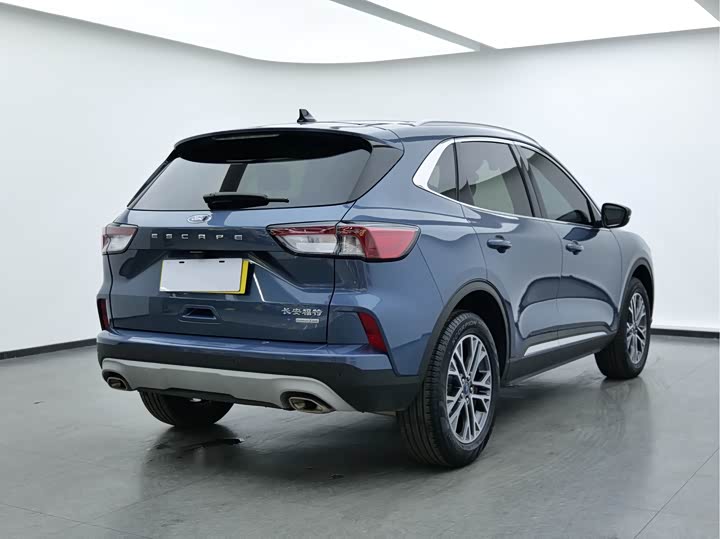 Фото 7 - Ford Escape