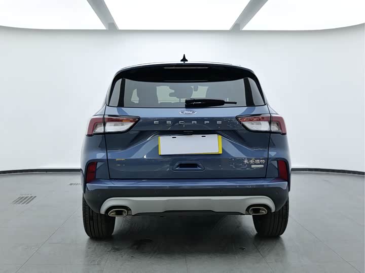 Фото 8 - Ford Escape