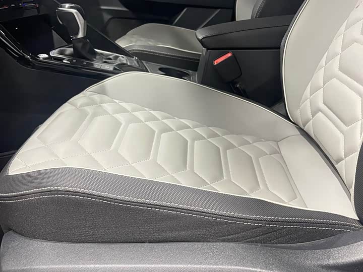 Фото 8 - Volkswagen Tayron