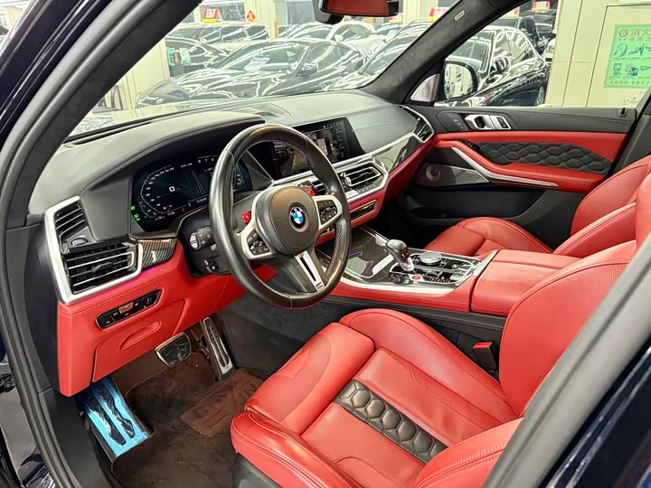 Фото 4 - BMW X5 M