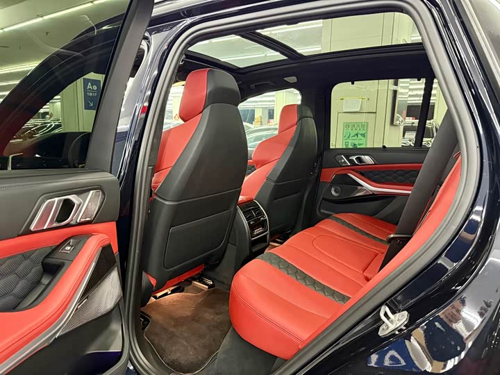 Фото 6 - BMW X5 M