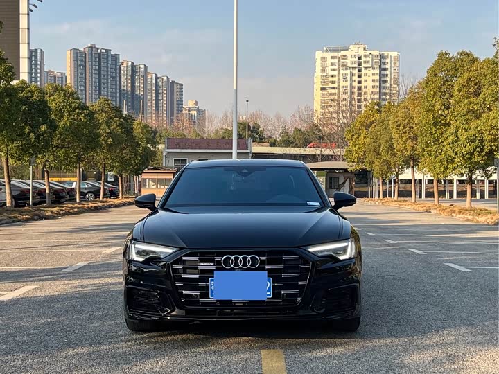 Фото 2 - Audi A6L